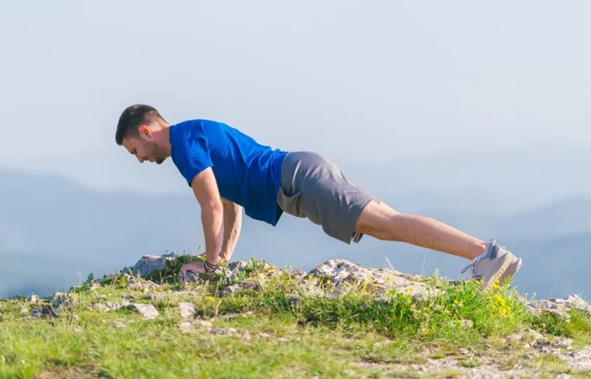 《男性“战斗力”提升必修课：28天系统训练》