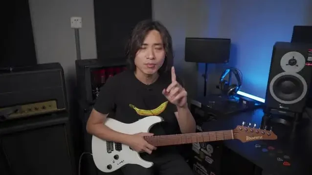 成田电吉他入门教程：零基础开启电吉他弹奏之旅（含配套课件）