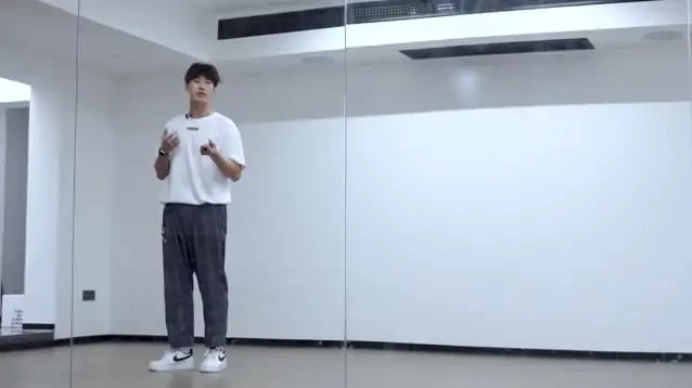 街舞与爵士舞基本功打卡课：从零起步迈向高手之路