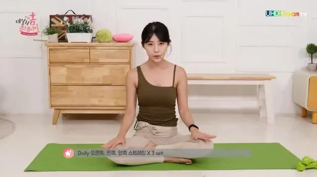 黄雅英瑜伽教程:塑形瘦身,开启健康美丽生活