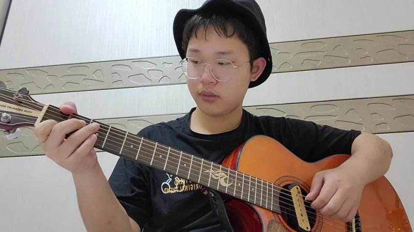 刘嘉卓吉他入门20课：零基础弹唱速成课程