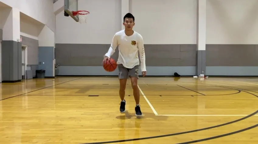 周楷恒Adragon篮球弹跳训练全攻略课程