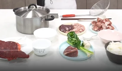 手打Q弹潮汕牛肉丸猪杂汤粉教程
