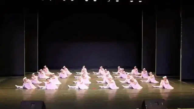 少儿舞蹈教学全攻略:快乐成长与艺术启蒙