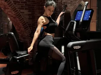 杨澜、王力宏推荐！21天健身轻食计划，每天8分钟快速见效