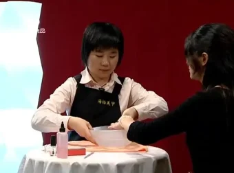 零基础到专业：美甲全攻略与最新技巧