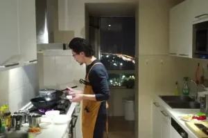 厨艺开店全套教程：涵盖烹饪技巧与餐厅经营的实用指南