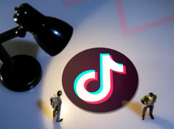 抖音流量快速起号课：8 天带你做爆自己的账号