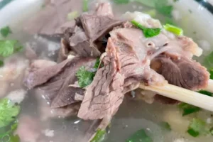 特色羊肉汤馆全套核心羊汤配方：羊汤羊肉面馆经典餐饮秘籍