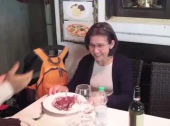 Teacher Celine亲子外教英语启蒙视频课：涵盖字母、故事与艺术的趣味学习