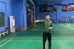 李宇轩19课羽毛球杀球教学：系统掌握从握拍到起跳杀球技巧