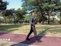 麦大湿14天科学步态训练课：改善走姿，提升运动表现