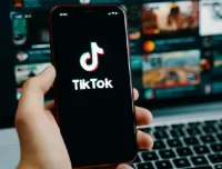 美国小红书与TikTok全流程出海实操攻略：账号注册、银行开户、税务及货款回国指南