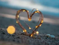 《两性关系指南》：解析男女交往最舒服的模式