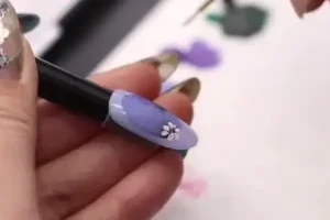 国际美甲艺术全攻略：外语版教程