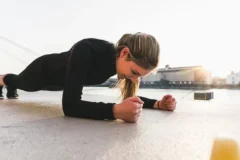 健身塑形计划：从饮食到训练，全方位塑造完美身材