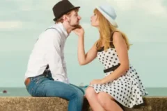 《小妖精的陪伴》：两性和谐生活技巧课程