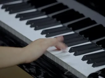 刘梦娇车尔尼849钢琴教程30课全（附PDF乐谱）