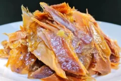 秘制风干鸡、秘制风干鸭舌与酸辣白卤鸭舌
