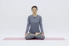 现代女性冥想瑜伽：10分钟实现减压、抗衰与内在成长