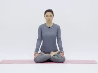 现代女性冥想瑜伽：10分钟实现减压、抗衰与内在成长