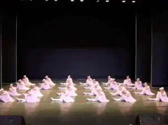 少儿舞蹈教学全攻略：快乐成长与艺术启蒙